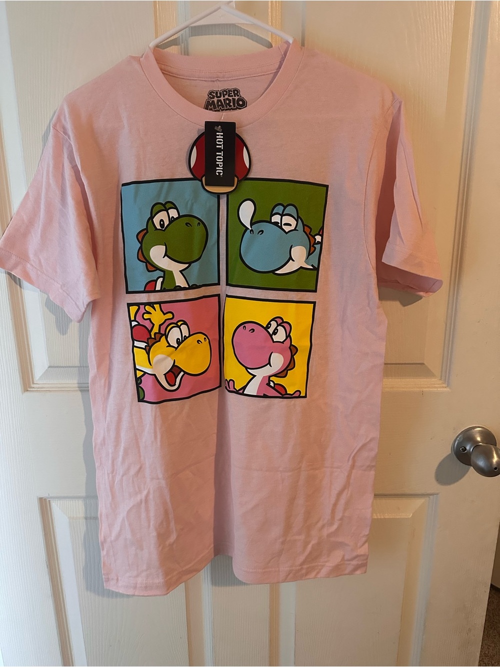 Super Mario Yoshi Panel Graphic Tee - Light Pink
